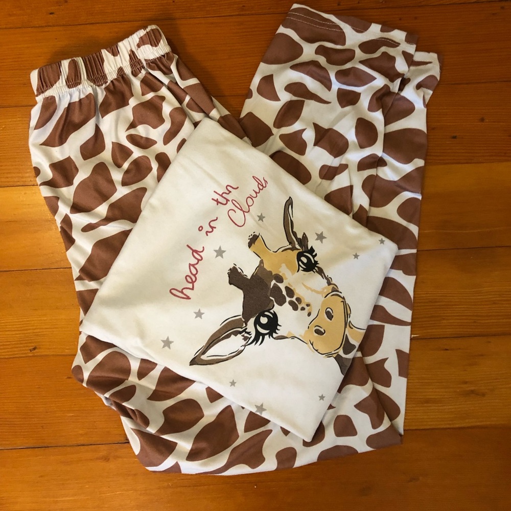 SHEIN giraffe Pajama size M